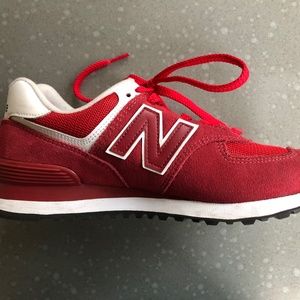 New Balance 574 Classic Sneaker, Size 9 women/7.5 men